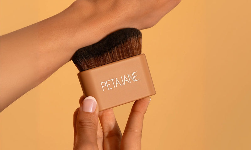 How To Perfectly Self-Tan Your Hands & Feet